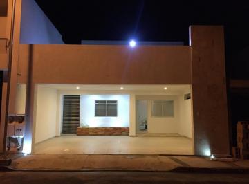 Casa · 2 Recámaras · 2 Estacionamientos · Casa en Venta en Gran San Pedro Cholul, Mérida Yucatán