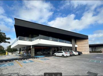 Local comercial · 105m² · 2 Estacionamientos · Local Comercial en Renta en Zona Industrial Xcumpich, Mérida Yucatán