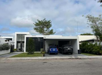 Casa · 359m² · 4 Recámaras · 4 Estacionamientos · Casa en Venta en La Rejoyada, Merida Yucatán