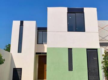 Casa · 213m² · 3 Recámaras · 3 Estacionamientos · Casa en Venta en Chicxulub, Progreso Yucatán