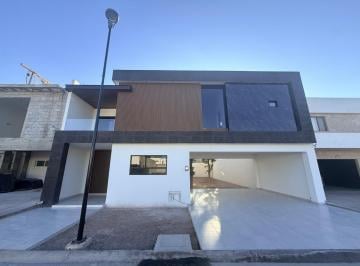 N/A · Casa en Venta en Las Trojes, Torreón. Recámara en Planta Baja