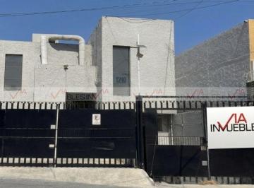 Nave industrial · 531m² · 2 Estacionamientos · Nave Industrial en Renta en Pío X