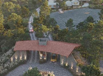 Casa de 4 habitaciones, Tapalpa · Casa en Venta en Tapalpa, Jalisco, Cardosanto