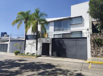 Casa de 5 habitaciones, Zapopan · Residencia con Alberca, 4 Suits, en Venta en Zapopan