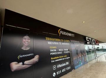 Local en centro comercial , Guadalupe · Local en Renta en Plaza Comercial - en Contry