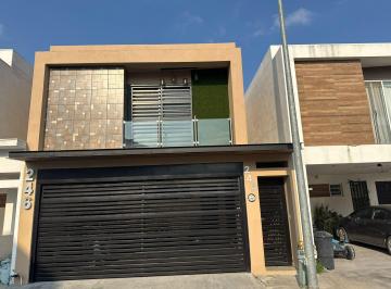 Casa · 169m² · 3 Recámaras · 2 Estacionamientos · Rmc Casa en Renta en Alvento en Apodaca en Nuevo Leon