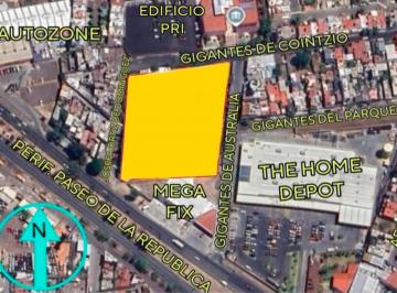 Local comercial , Morelia · Local Comercial con Amplio Terreno en Venta