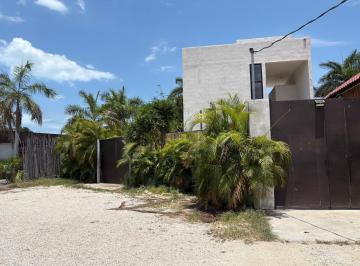 Terreno / Lote · 518m² · 1 Recámara · Terreno en Renta Uso Comercial en Huayacan