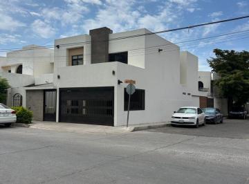Casa de 3 habitaciones, Hermosillo · Casa en Renta en Colinas Residencial