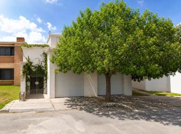 Casa de 4 habitaciones, Chihuahua · Vive en Una de Las Mejores Zonas de Campestre Lomas Chihuahua