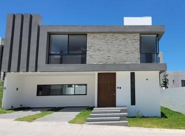 Casa de 3 habitaciones, León · Venta de Casa Nueva en Lomas del Molino III en Leon Gto