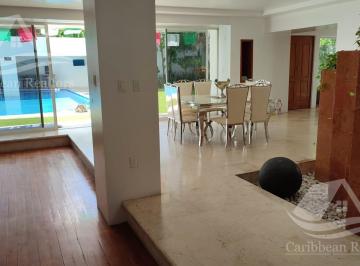 Casa · 901m² · 6 Recámaras · Casa en Venta en Cumbres