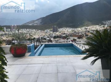 Departamento · 409m² · 2 Recámaras · 2 Estacionamientos · Venta de Departamento Penthouse Colonia San Jeronimo en Monterrey