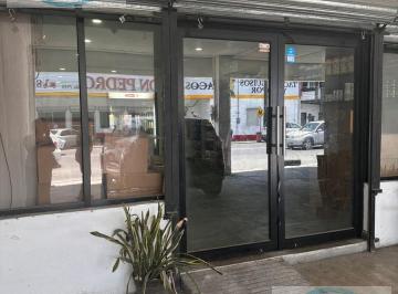 Edificio · 200m² · 4 Recámaras · 2 Estacionamientos · Venta de Propiedad Comercial Roble San Nicolas de Los Garza