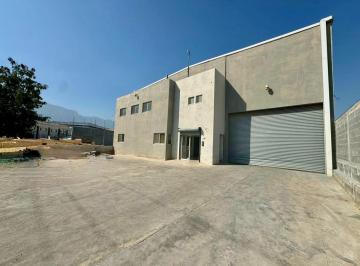 Bodega comercial · 882m² · Bodega en Renta en Santa Catarina