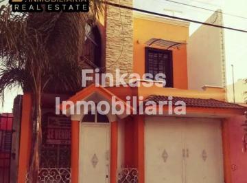 Casa de 3 habitaciones, Salamanca · Casa en Venta, Fracc. del Parque 3ra Seccion, Salamanca, Gto.
