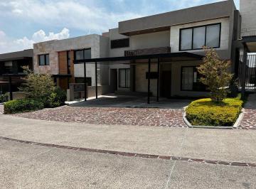 94fdf55e162f8064fe9ea187e165b583f1b5dfa3abeaf20b0a8a8eb2727521fe · Casa en Venta o Renta en Altozano | Condominio Laja | Terraza