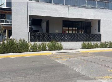 Local comercial · 147m² · 80 Estacionamientos · Local en Renta en Plaza La Reserva, El Campanario Queretaro, Qro.