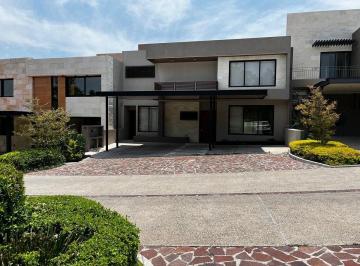 8ad56d86318eeeb7e25611d1b531e6584dc74e329a585a0883c9815f6597f9ff · Casa en Venta o Renta en Altozano | Condominio Laja | Terraza