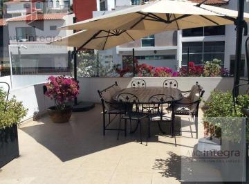 Casa · 419m² · 5 Recámaras · 2 Estacionamientos · Casa en Venta en Fraccionamiento Milenio 3a Sección