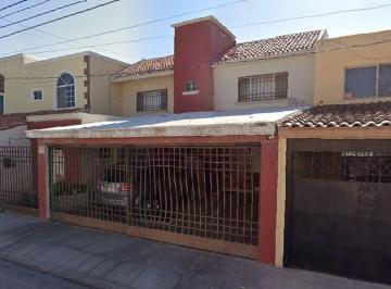 Casa en Venta de 3 habitaciones Fraccionamiento Los Viñedos · Venta de Propiedad en Torreon