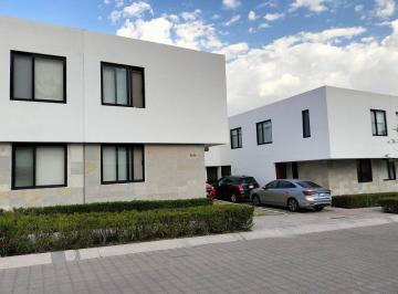 8176720fd405159204f6c913942a56a29e9df7fe0de49e06ff48d520e90fe988 · Casa en Venta en Residencial El Refugio, Condominio El Milagro