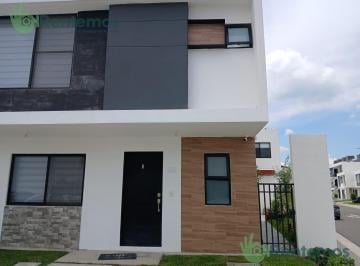 Casa · 150m² · 3 Recámaras · 2 Estacionamientos · Casa en Venta