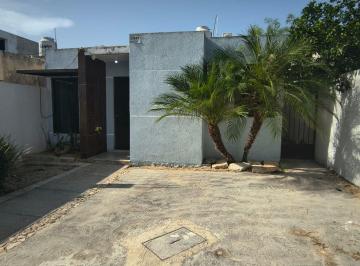 Casa de 2 habitaciones, Mérida · Renta de Casa Amueblada, con Paneles Solares en Girasoles de Opichen