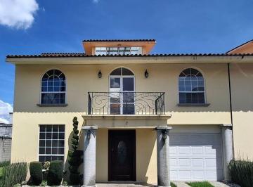 Casa · 266m² · 4 Recámaras · 4 Estacionamientos · Casa en Venta Metepec, San Jerónimo Chicahualco