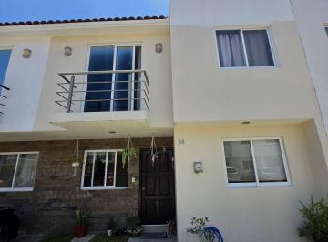 Casa de 4 habitaciones, Zapopan · Casa en Renta en Girasoles Acueducto
