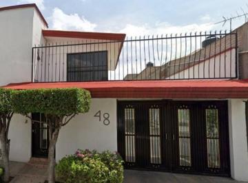 Casa de 3 habitaciones, La Paz · Casa en Venta Disponible en Sauces 48, Floresta, 56420 Los Reyes Acaquilpan, Méx.