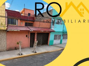 Casa de 3 habitaciones, Nezahualcóyotl · Casa en Venta en Nezahualcoyotl Muy Cerca del Centro Comercial Nezahualcoyotl