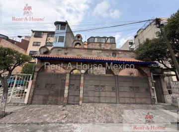 Casa · 275m² · 3 Recámaras · 3 Estacionamientos · Casa en Venta en Tlalnepantla de Baz, Cumbres del Valle Am. 27 - 162