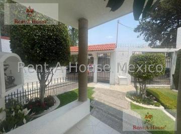 Casa · 385m² · 4 Recámaras · 5 Estacionamientos · Casa en Venta en Tlalpan, Colinas del Bosque Am. 25 - 1095