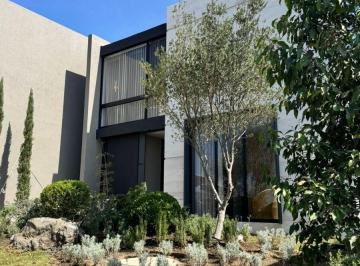 Casa de 3 habitaciones, León · Residencia Verdelle en Venta en La Campiña Francesa, en La Zona Norte de La Ciudad de León, Gto.