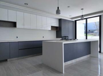 dce188d4789ebf1196860eb89e0e83146f1f0e0dab8f7defabcd3d099a872930 · Casa en Venta en Altozano Condominio Grieta