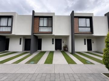 Casa en condominio · 124m² · 3 Recámaras · 2 Estacionamientos · Casa en Venta en Residencial Aurea, Toluca, Estado de México. - (4)