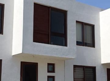 Casa · 100m² · 3 Recámaras · 2 Estacionamientos · Casa - Santa Fe