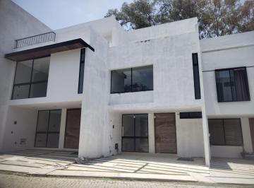 Casa de 3 habitaciones, Zapopan · Casa en Renta en Zapopan