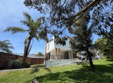 FACHADA · Casa en Venta Frente a Área Verde, Lomas de Gran Jardin, León Gto
