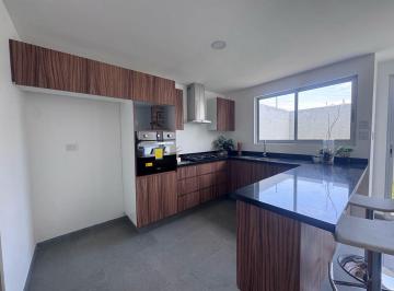 Casa · 169m² · 3 Recámaras · 2 Estacionamientos · Casas en Venta en San Andrés Cholula
