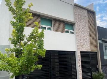 Casa de 3 habitaciones, Monterrey · Casa en Venta o Renta en Monterrey, Nuevo León