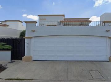 Casa de 3 habitaciones, Ahome · Casa en Venta en Los Mochis, Sinaloa