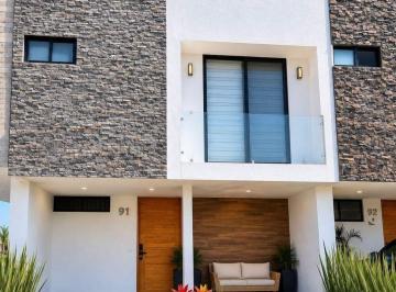 Casa de 3 habitaciones, Tlajomulco de Zúñiga · Casa Venta Atmosfera $5,500,000 Impecable