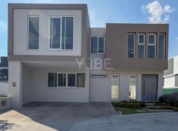 Casa de 3 habitaciones, Zapopan · Casa en Venta El Bajío