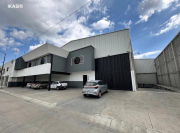 Nave industrial , León · Bodega Industrial en Renta con Transformador y Andén de Carga - 1800 m²