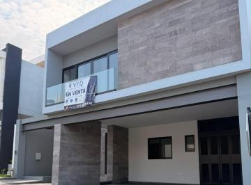 Casa de 3 habitaciones, Monterrey · Casa Residencial