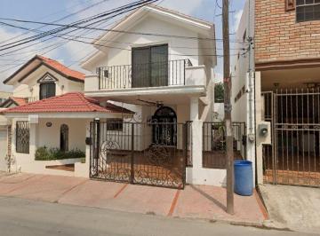 Casa de 4 habitaciones, Tampico · Casa en Venta en Tampico Tamaulipas Petrolera Ebano