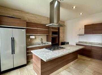 Casa · 220ha · 3 Recámaras · 2 Estacionamientos · Nuevo Precio en El Roble