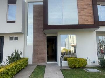 Casa de 3 habitaciones, Irapuato · Casa en Venta Residencial Santa Sofia Irapuato